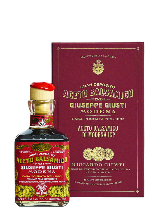 ג'וסטי- בלסמי- IGP בקבוק 250 מ"ל מרובע+ אריזה, 3 מדליות, 12 שנים-לא כשר